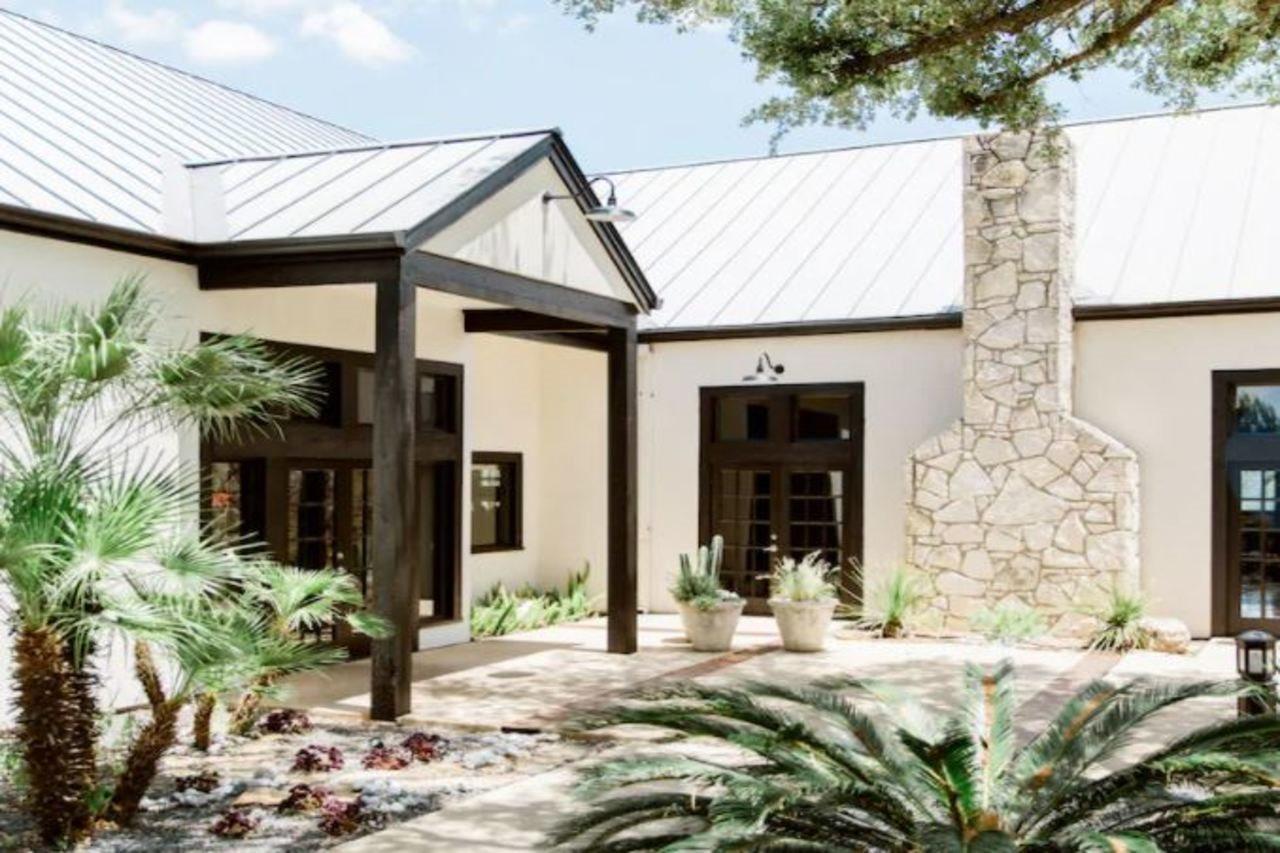 Hillside Boutique Hotel Castroville ภายนอก รูปภาพ