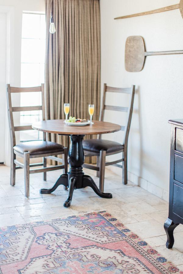Hillside Boutique Hotel Castroville ภายนอก รูปภาพ