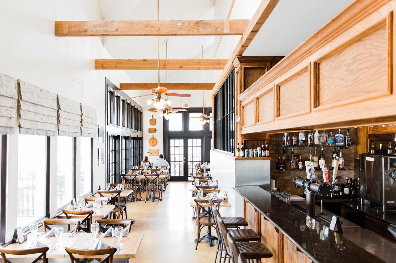 Hillside Boutique Hotel Castroville ภายนอก รูปภาพ