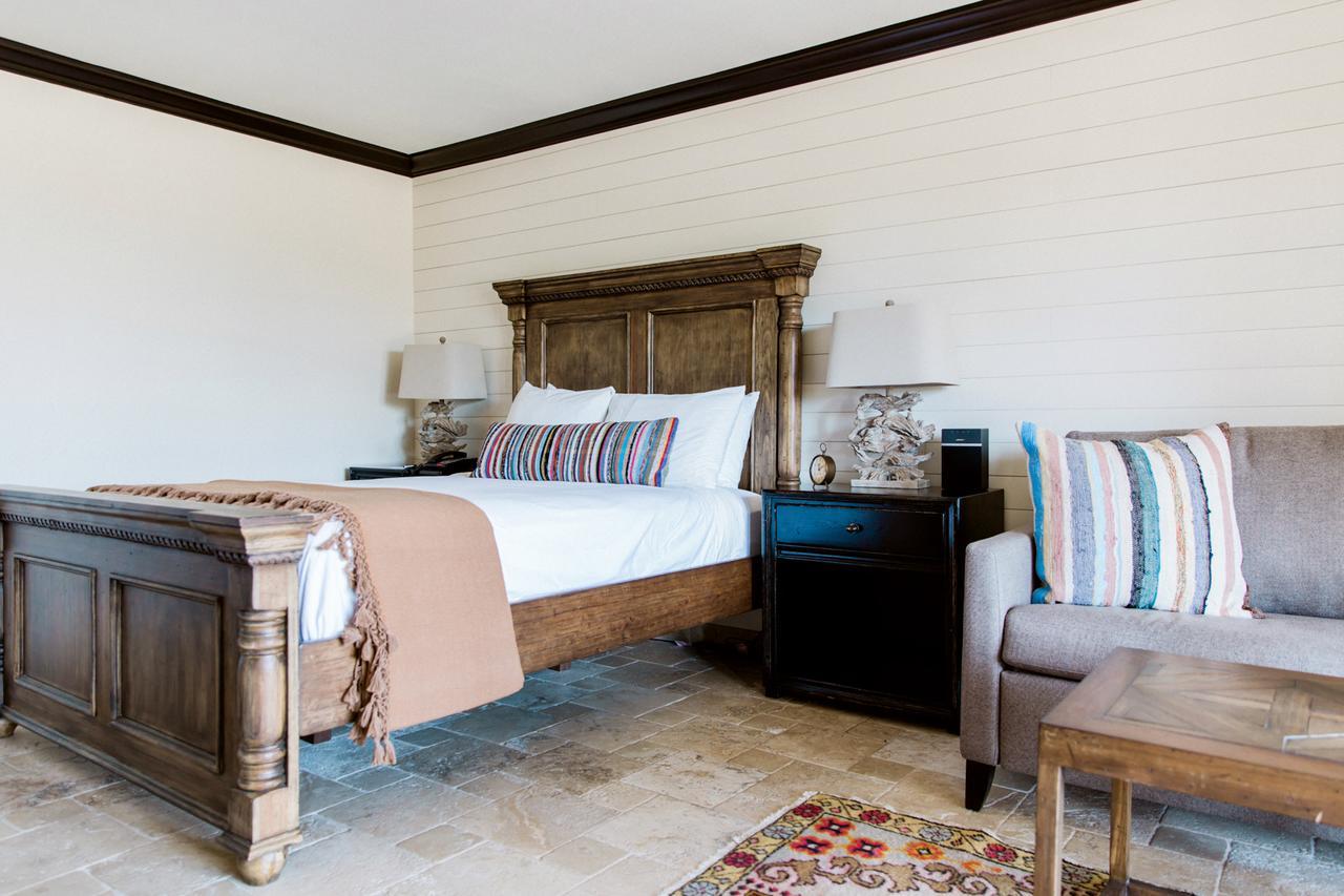 Hillside Boutique Hotel Castroville ภายนอก รูปภาพ